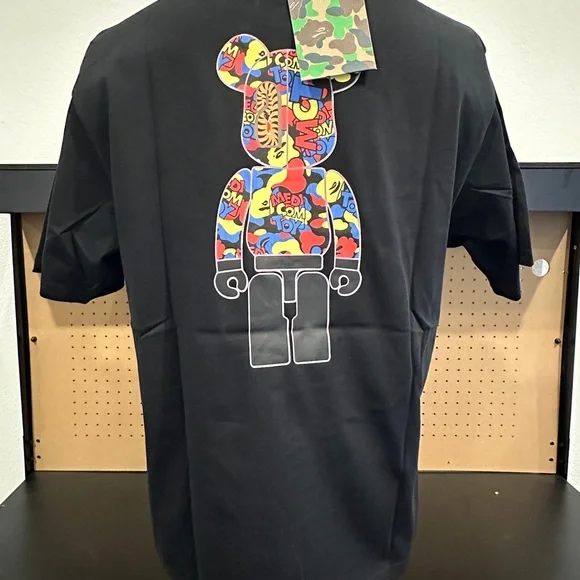 BAPE x Medicom Toy Camo Bear Tee
Black - Picture 2 of 6
